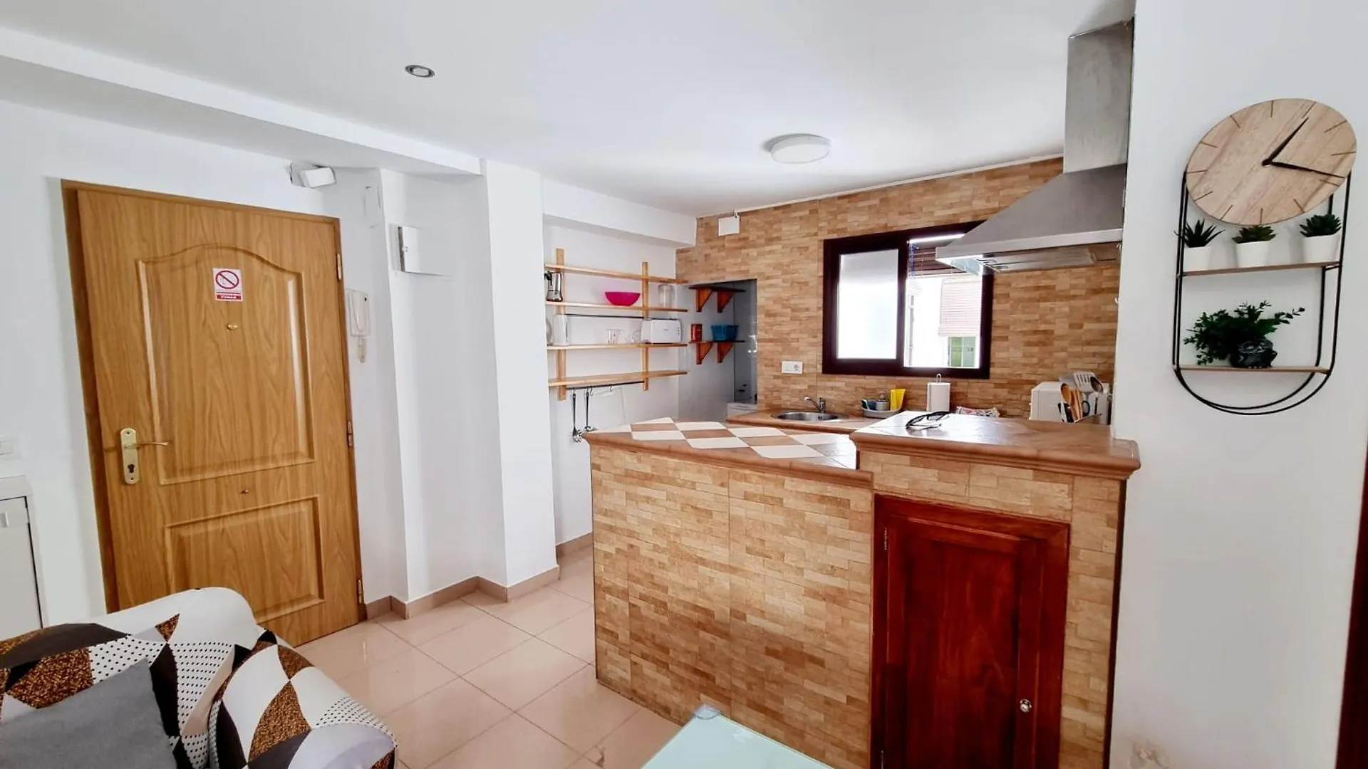 Apartamento Muralla Seville 0*,  Spain